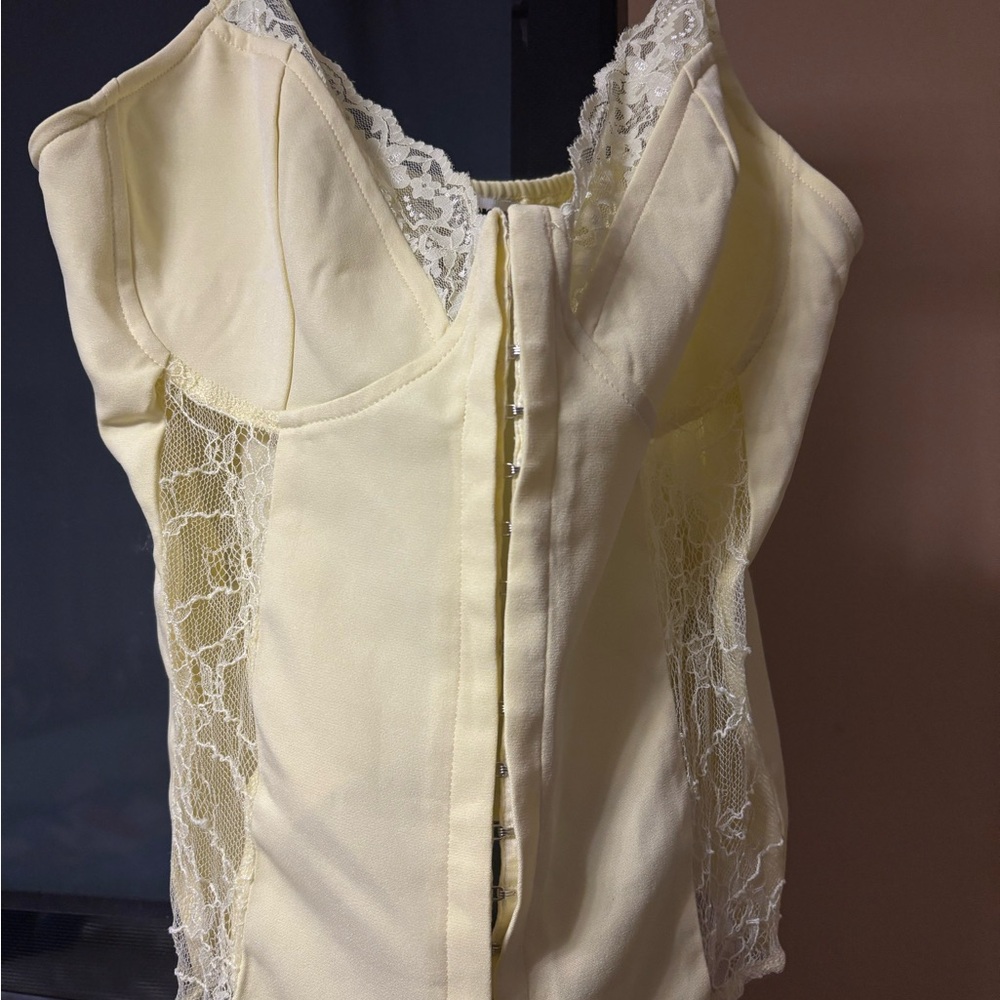 Elegant Yellow Women's Top